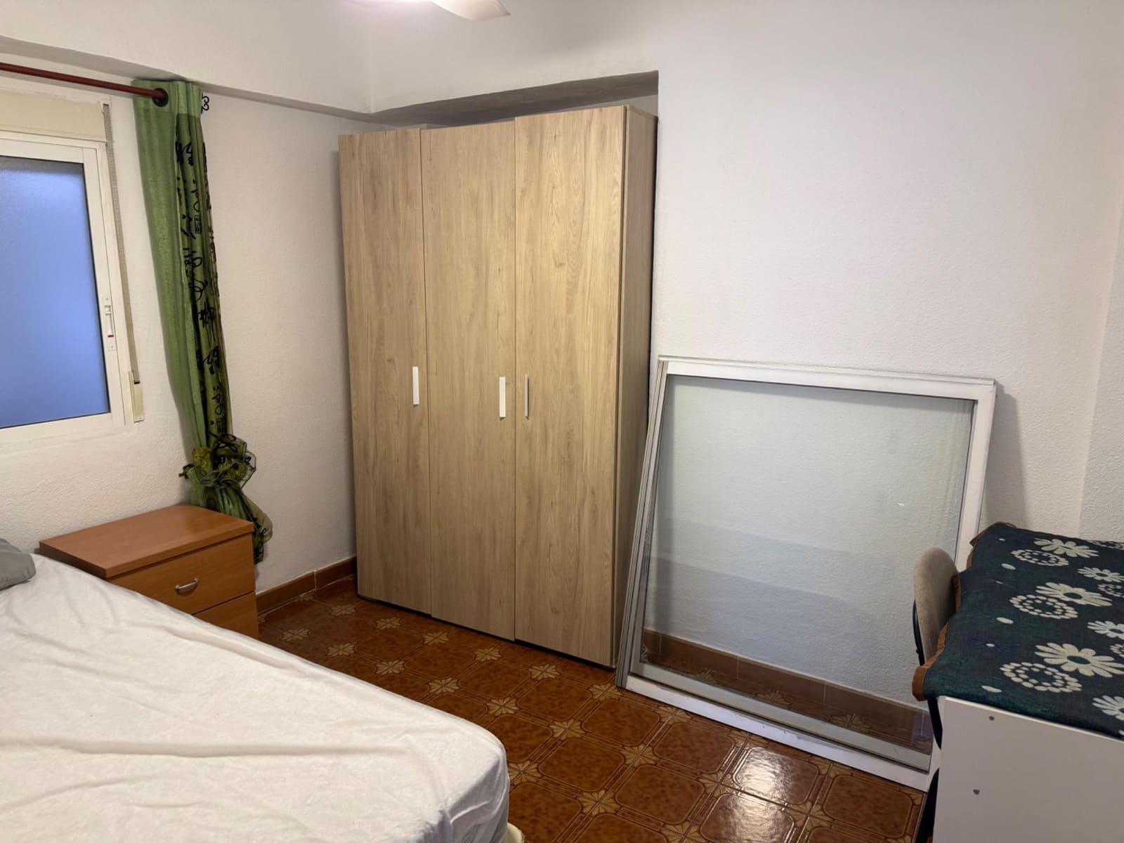 3 soverom Leilighet til leie i Alicante by - € 950 (Ref: 9470361)