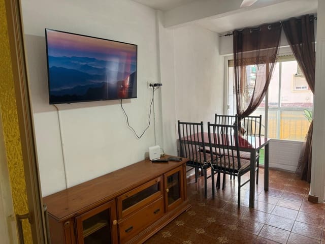 3 soverom Leilighet til leie i Carolinas Altas, Alicante by - € 950 (Ref: 9470361)