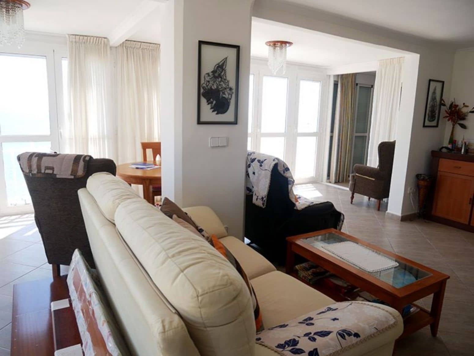 Piso de 2 habitaciones en Benidorm en alquiler - 1.990 € (Ref: 9470982)