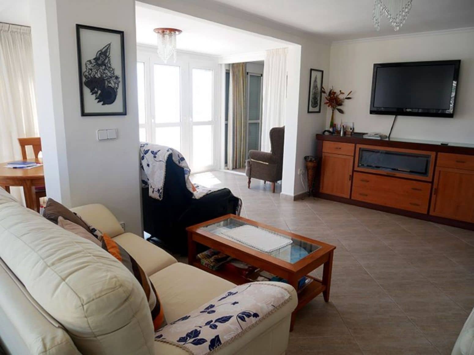 Piso de 2 habitaciones en Benidorm en alquiler - 1.990 € (Ref: 9470982)