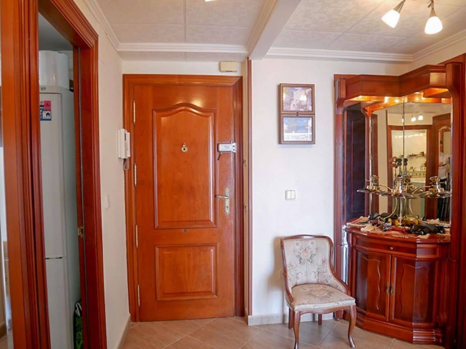 Piso de 2 habitaciones en Benidorm en alquiler - 1.990 € (Ref: 9470982)