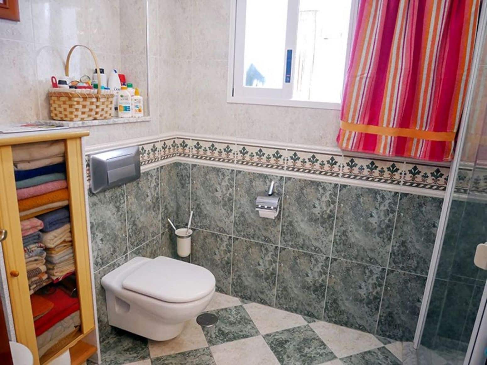 Piso de 2 habitaciones en Benidorm en alquiler - 1.990 € (Ref: 9470982)