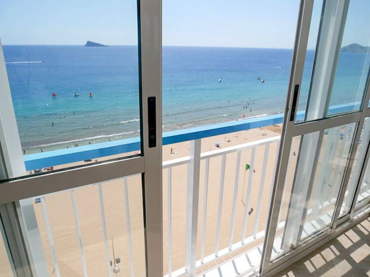 2 bedroom Flat for rent in Benidorm - € 1,790 (Ref: 9470982)