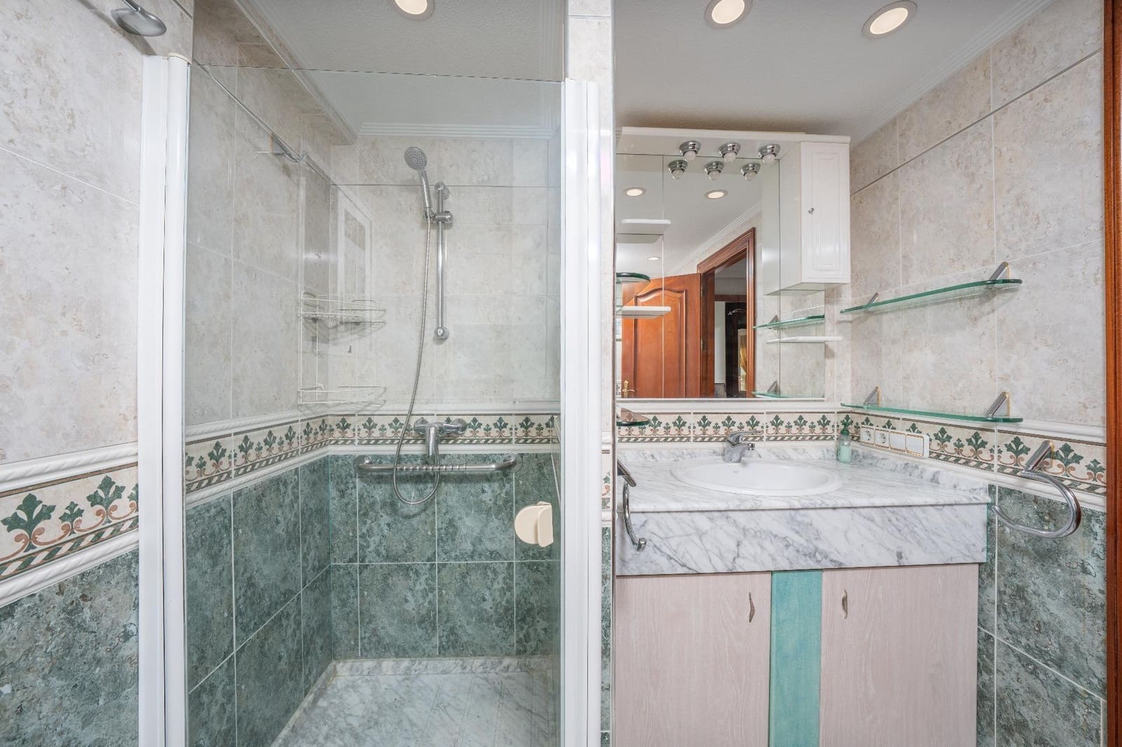 2 bedroom Flat for rent in Benidorm - € 1,790 (Ref: 9470982)