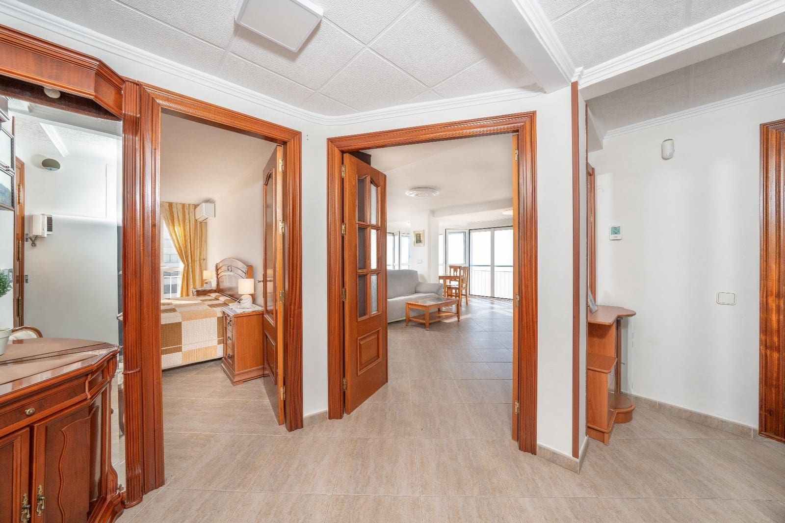 2 bedroom Flat for rent in Benidorm - € 1,790 (Ref: 9470982)