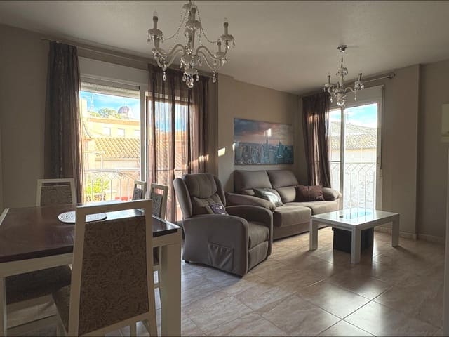 3 makuuhuone Asunto myytävänä paikassa Monóvar / Monóver mukana 
autotalli - 120 000 € (Ref: 9476094)