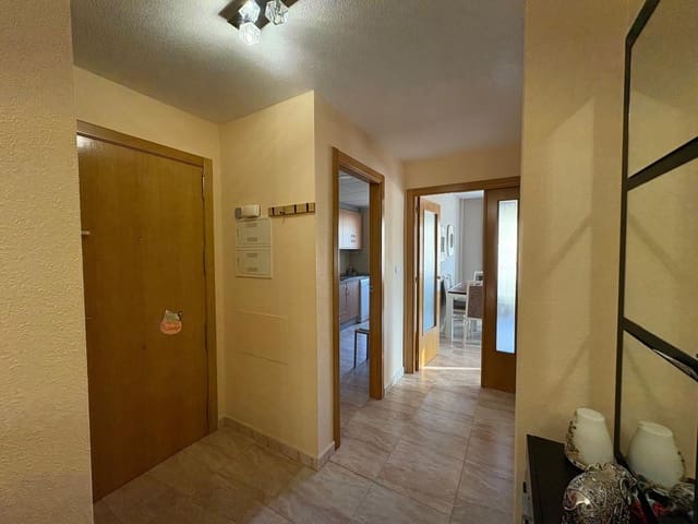 3 makuuhuone Asunto myytävänä paikassa Monóvar / Monóver mukana 
autotalli - 120 000 € (Ref: 9476094)