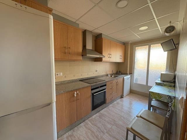 3 makuuhuone Asunto myytävänä paikassa Monóvar / Monóver mukana 
autotalli - 120 000 € (Ref: 9476094)