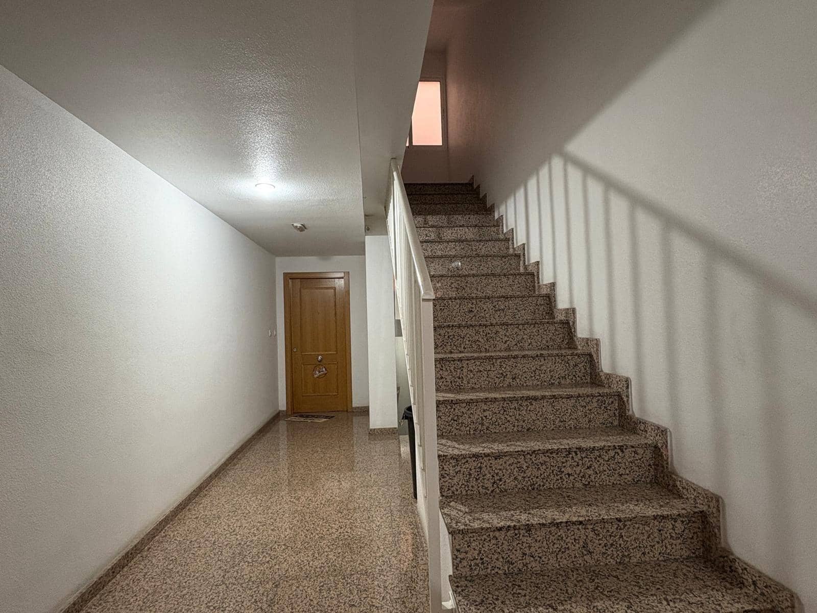 3 bedroom Flat for sale in Monovar / Monover with garage - € 120,000 (Ref: 9476094)