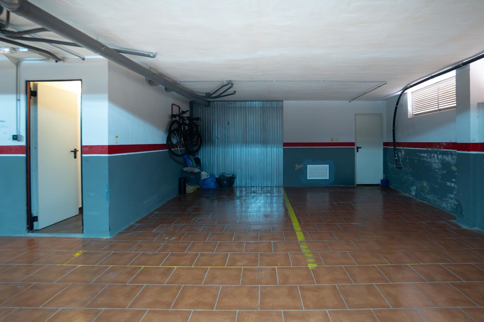 3 slaapkamer Flat te koop in Monovar / Monover met garage - € 120.000 (Ref: 9476094)