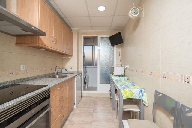 3 bedroom Flat for sale in Monóvar / Monóver with garage - € 120,000 (Ref: 9476094)