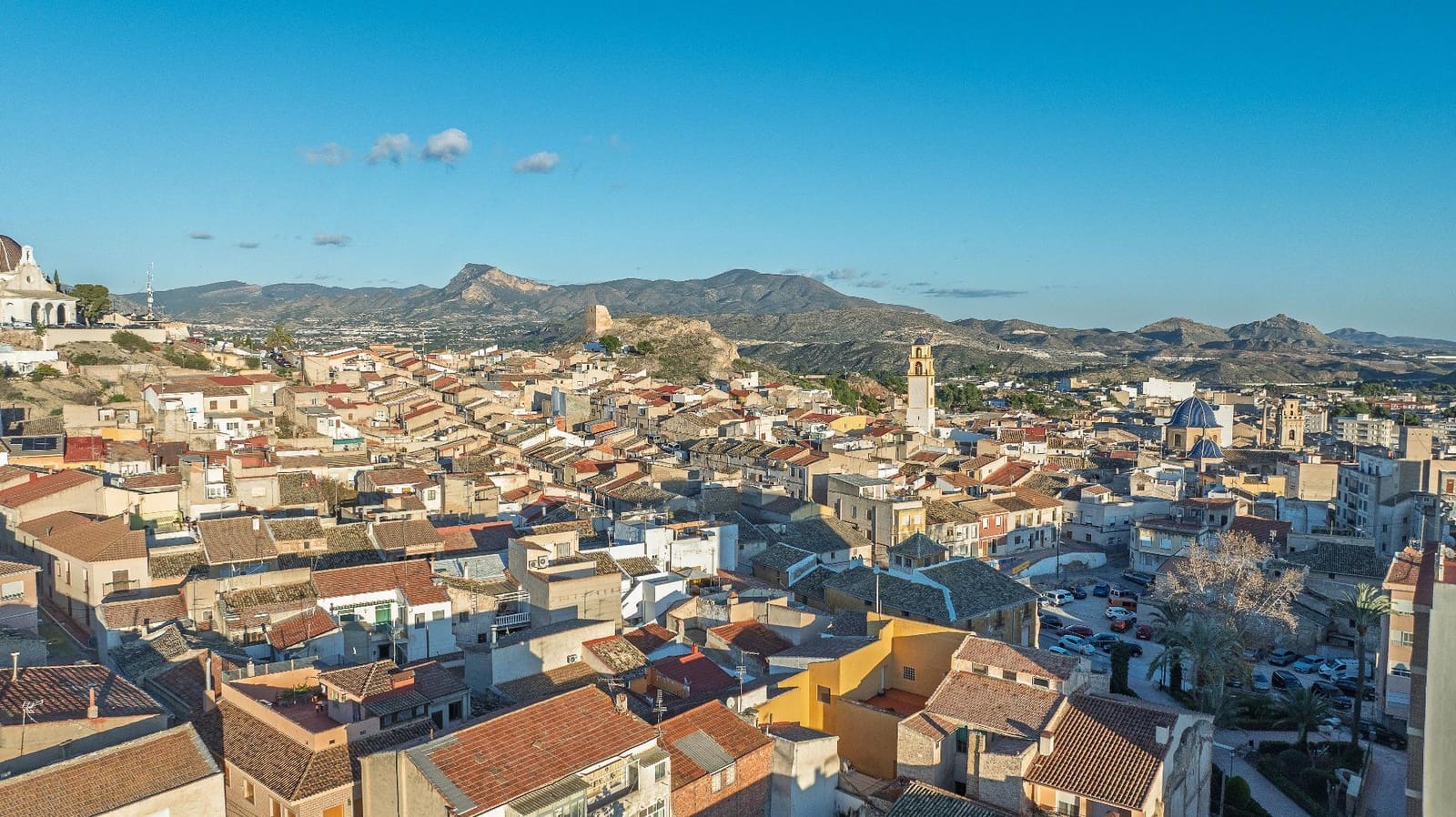 3 slaapkamer Flat te koop in Monovar / Monover met garage - € 120.000 (Ref: 9476094)