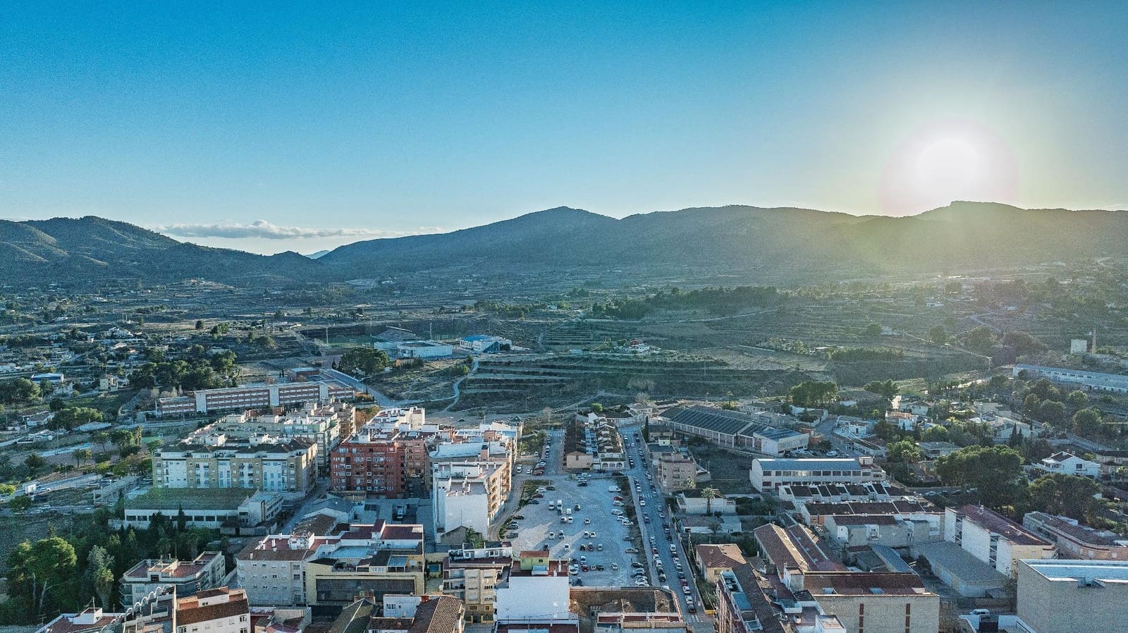 3 slaapkamer Flat te koop in Monovar / Monover met garage - € 120.000 (Ref: 9476094)