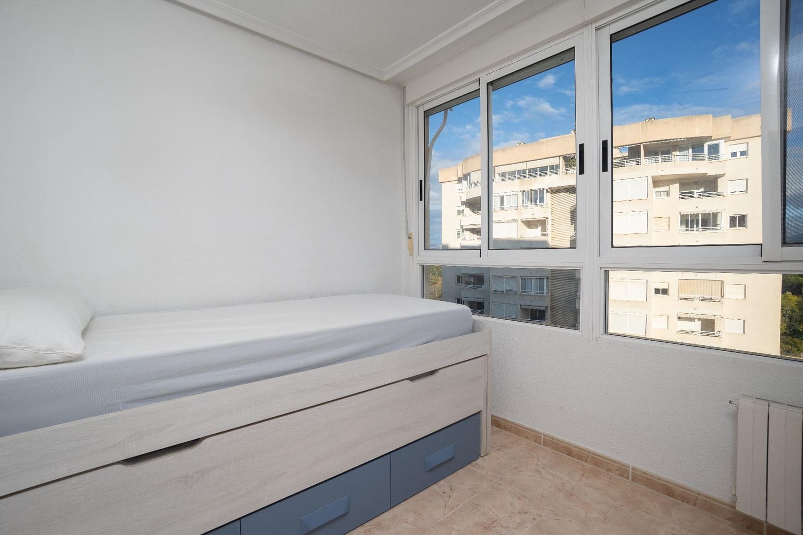 2 soveværelse Lejlighed til salg i Playa de San Juan med swimmingpool - € 289.000 (Ref: 9482013)