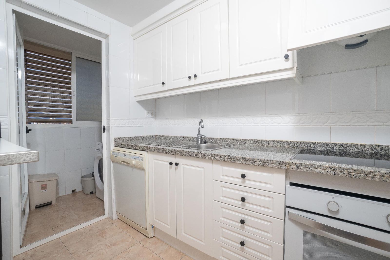 2 soveværelse Lejlighed til salg i Playa de San Juan med swimmingpool - € 289.000 (Ref: 9482013)