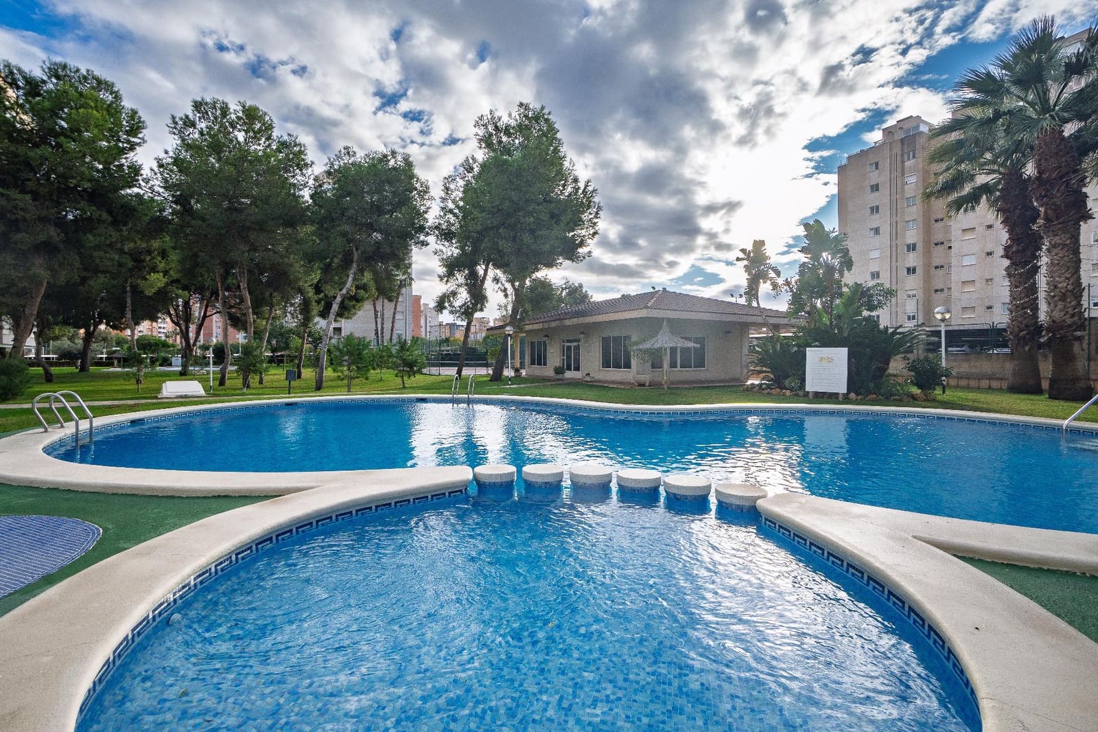 2 soveværelse Lejlighed til salg i Playa de San Juan med swimmingpool - € 289.000 (Ref: 9482013)