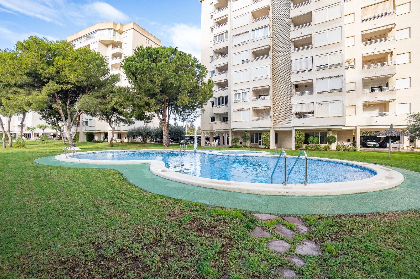 2 soveværelse Lejlighed til salg i Playa de San Juan med swimmingpool - € 289.000 (Ref: 9482013)