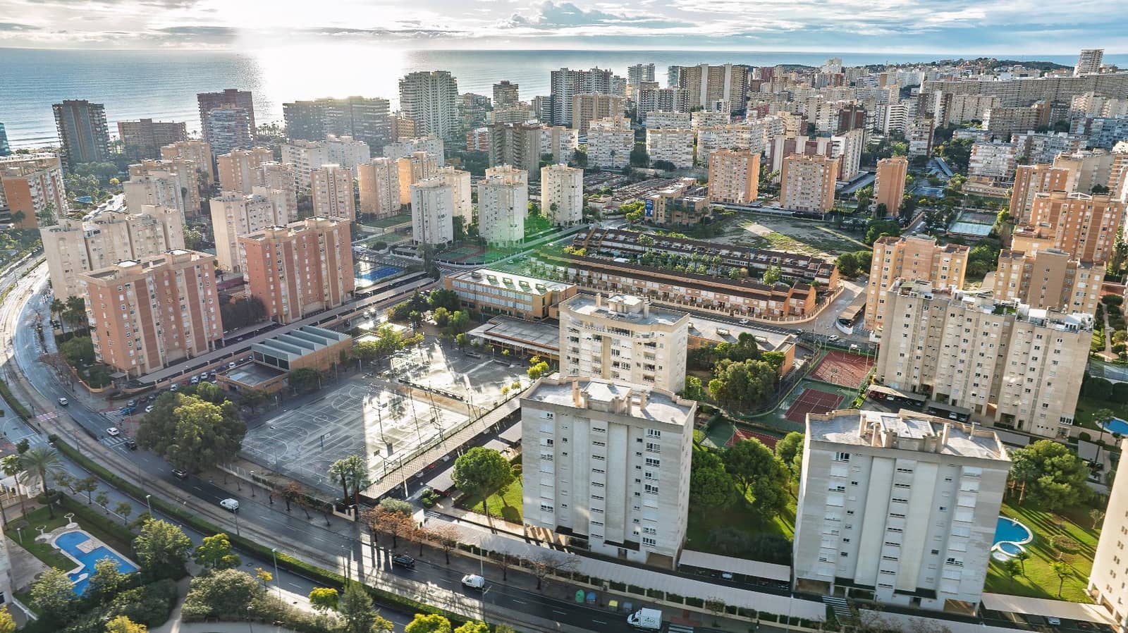 2 soveværelse Lejlighed til salg i Playa de San Juan med swimmingpool - € 289.000 (Ref: 9482013)