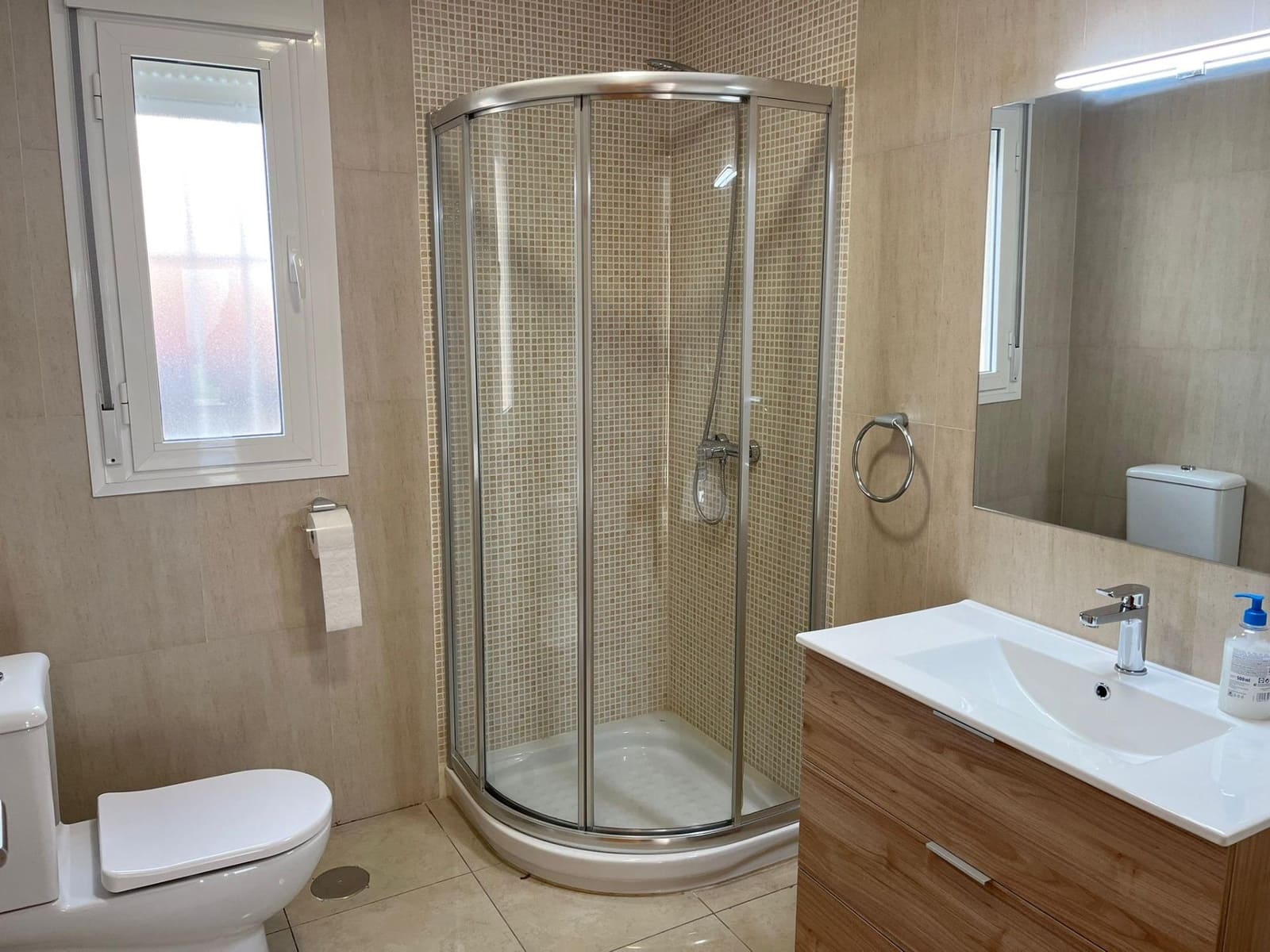 3 bedroom Villa for rent in Busot with pool garage - € 1,900 (Ref: 9491289)