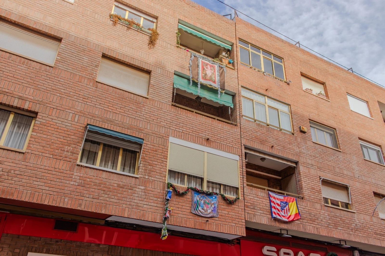 4 bedroom Flat for sale in Biar - € 84,900 (Ref: 9497150)