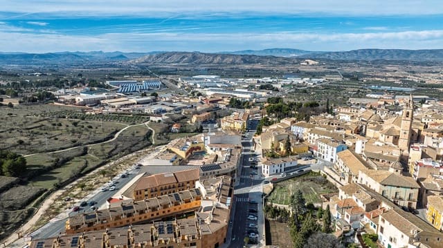 Piso de 4 habitaciones en Biar en venta - 84.900 € (Ref: 9497150)