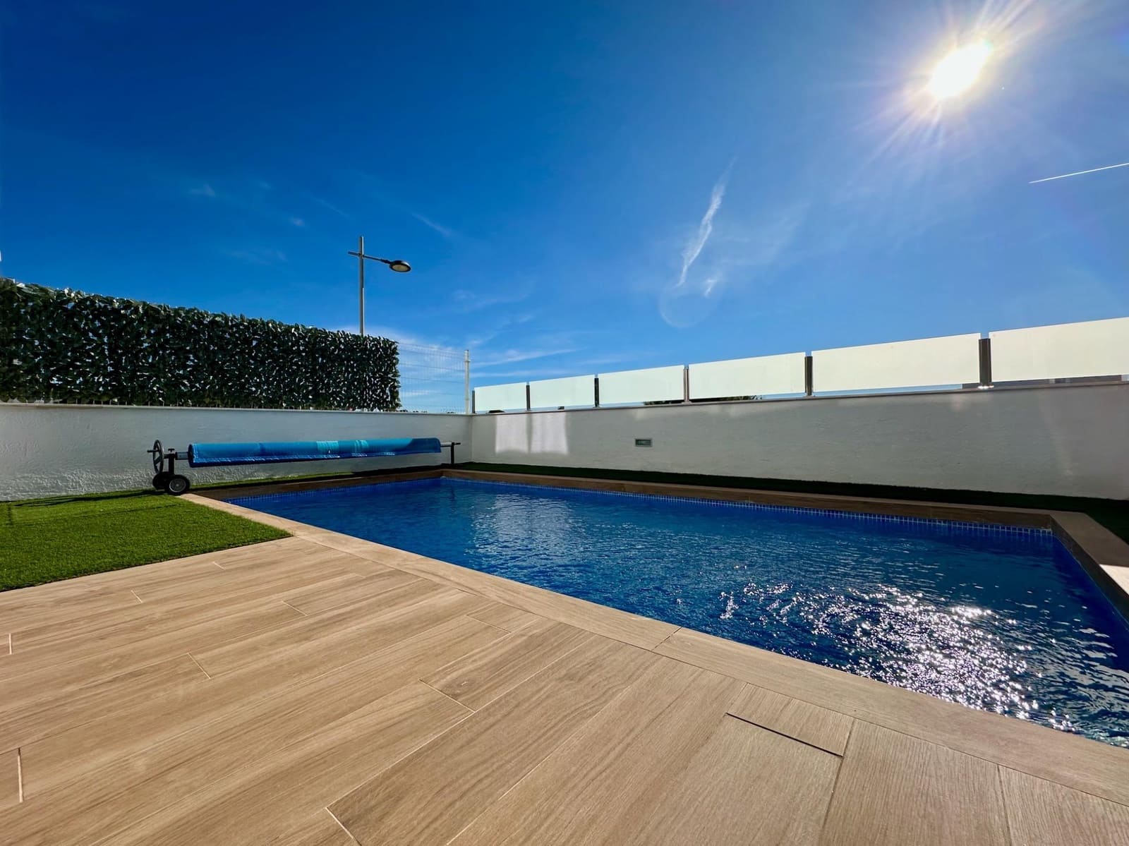 2 bedroom Apartment for rent in Finestrat with pool - € 1,850 (Ref: 9502228)