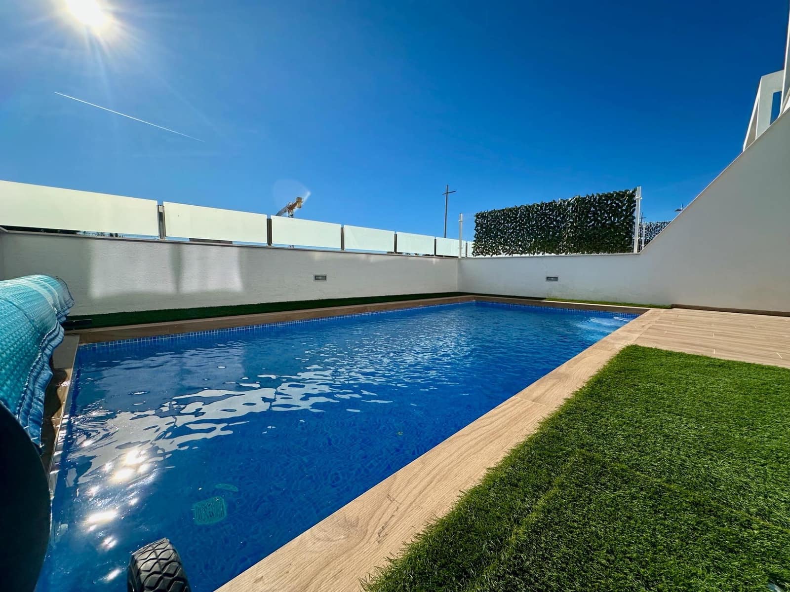 2 bedroom Apartment for rent in Finestrat with pool - € 1,850 (Ref: 9502228)