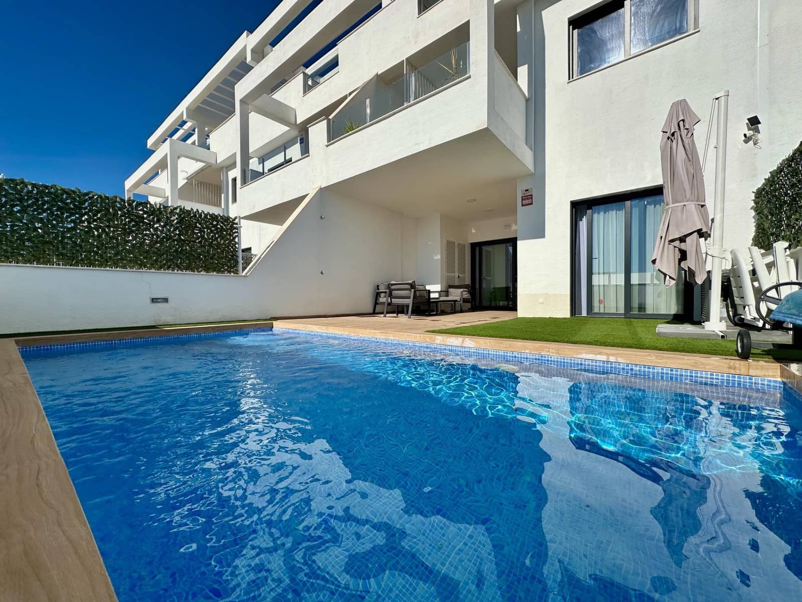 2 bedroom Apartment for rent in Finestrat with pool - € 1,850 (Ref: 9502228)