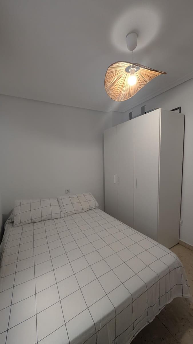2 sypialnia Mieszkanie do wynajęcia w Elche / Elx - 700 € (Ref: 9524252)