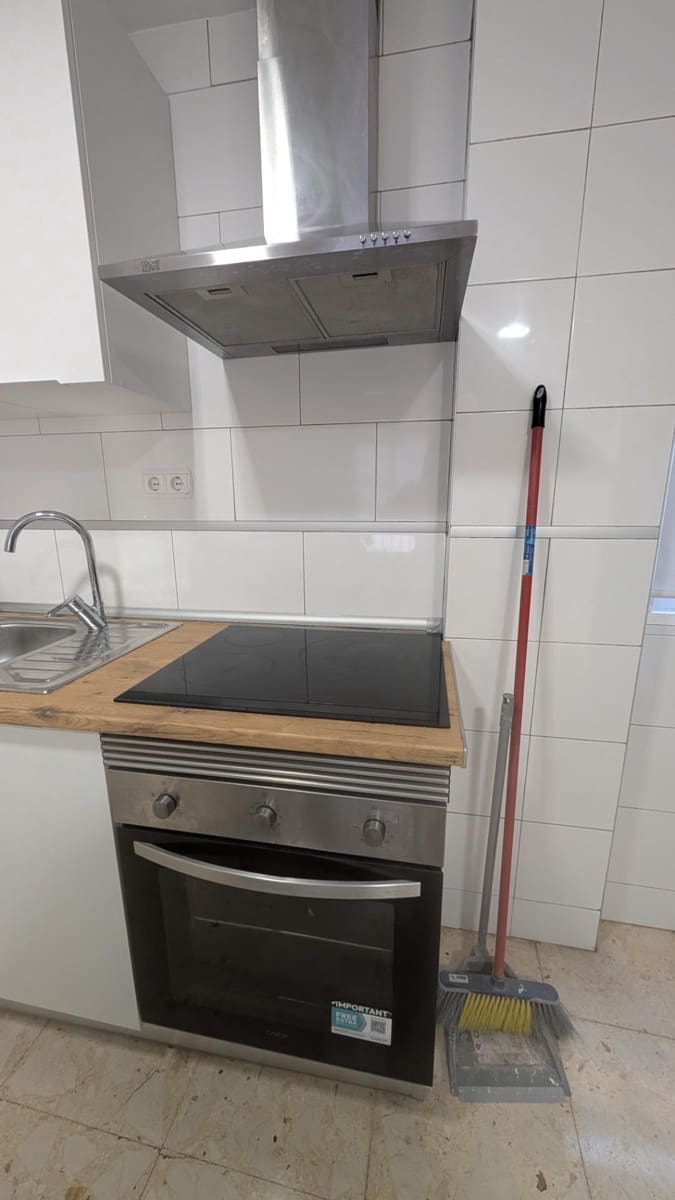 2 sypialnia Mieszkanie do wynajęcia w Elche / Elx - 700 € (Ref: 9524252)