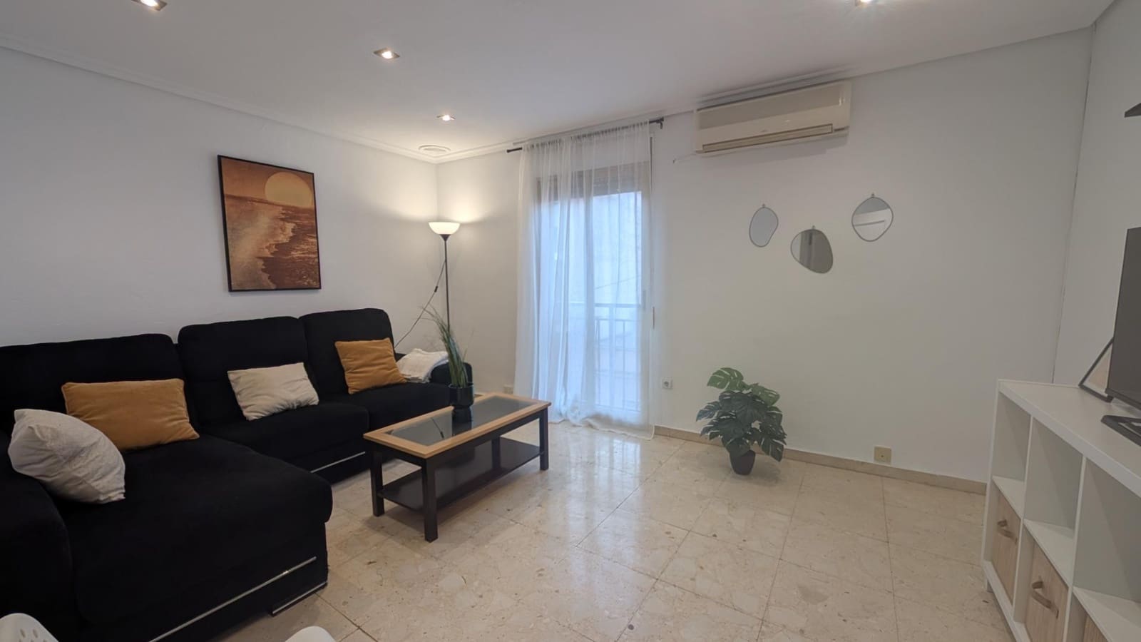 2 sypialnia Mieszkanie do wynajęcia w Elche / Elx - 700 € (Ref: 9524252)