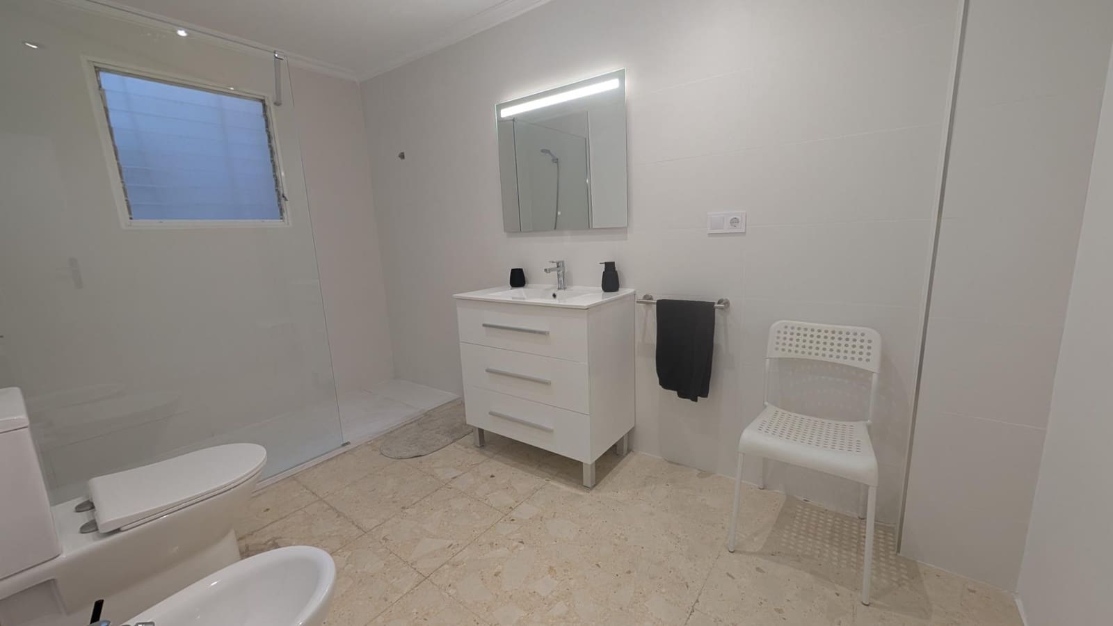 2 sypialnia Mieszkanie do wynajęcia w Elche / Elx - 700 € (Ref: 9524252)