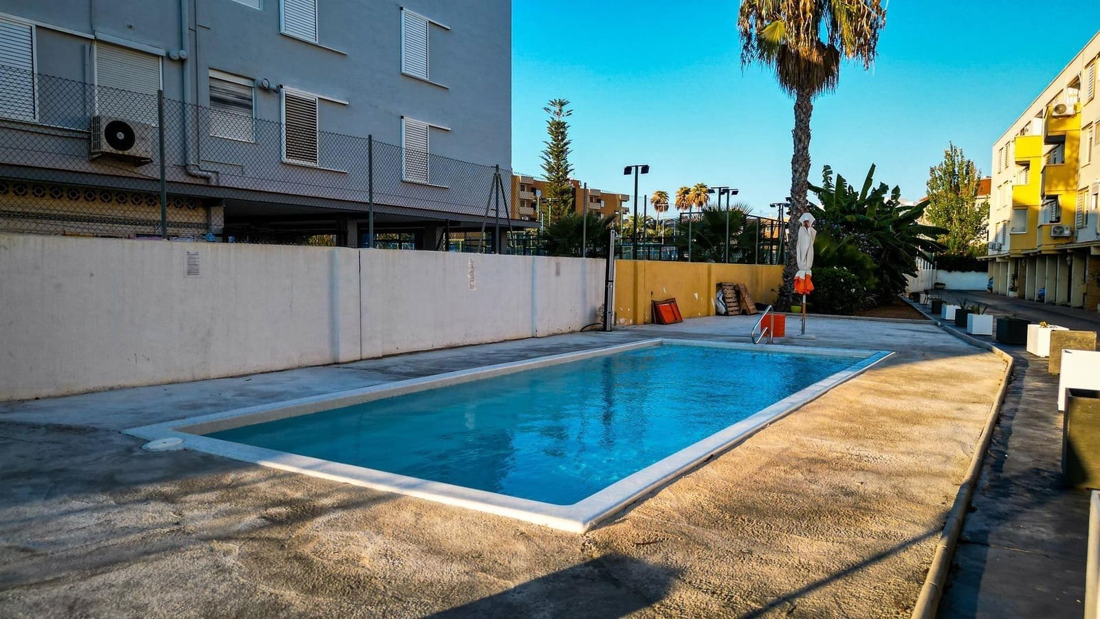 Apartamento de 2 habitaciones en Arenal en alquiler con piscina garaje - 1.100 € (Ref: 9524254)