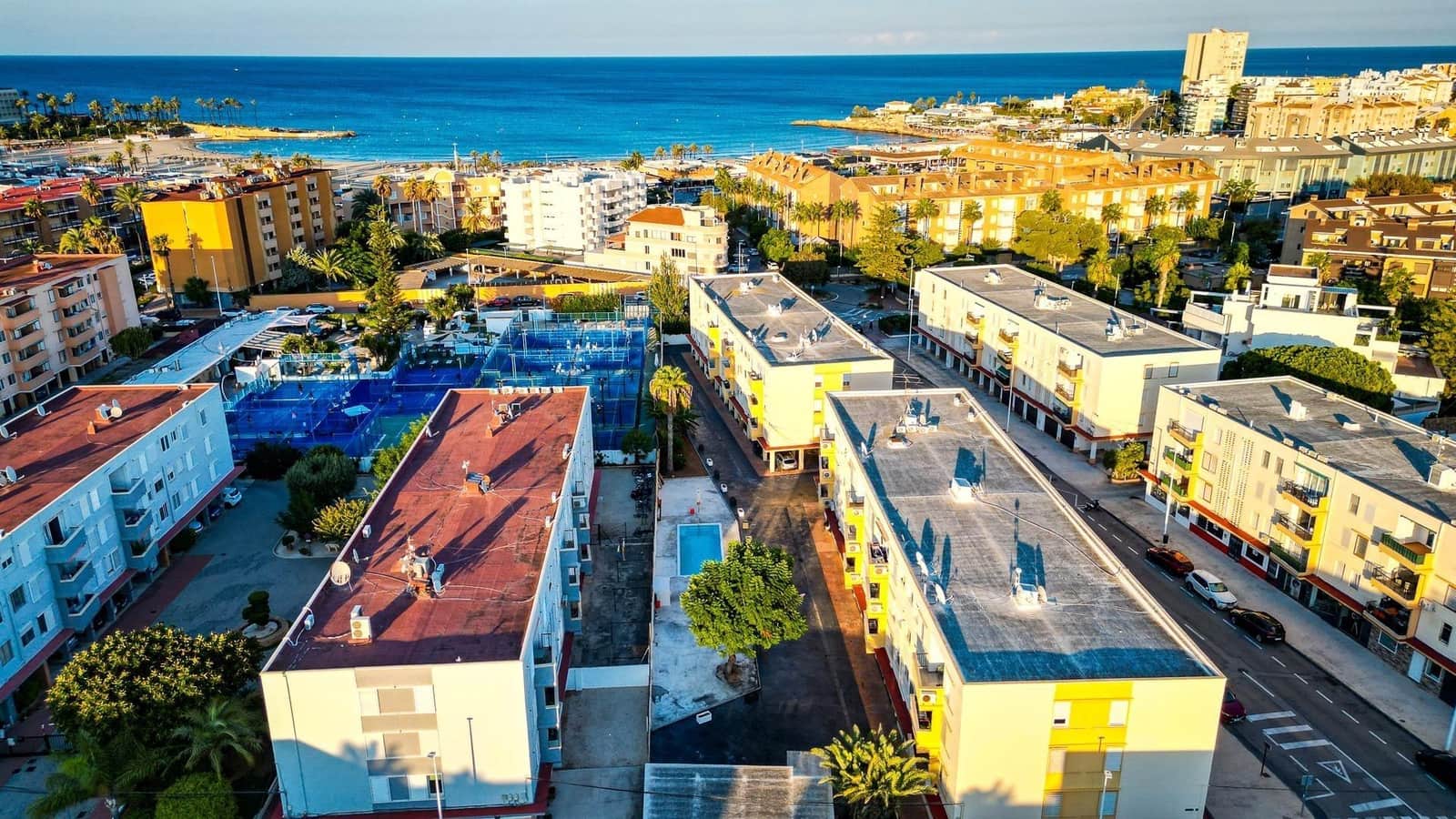 Apartamento de 2 habitaciones en Arenal en alquiler con piscina garaje - 1.100 € (Ref: 9524254)