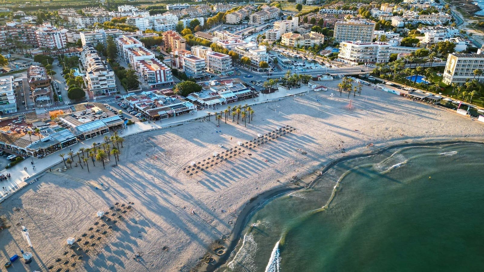 Apartamento de 2 habitaciones en Arenal en alquiler con piscina garaje - 1.100 € (Ref: 9524254)