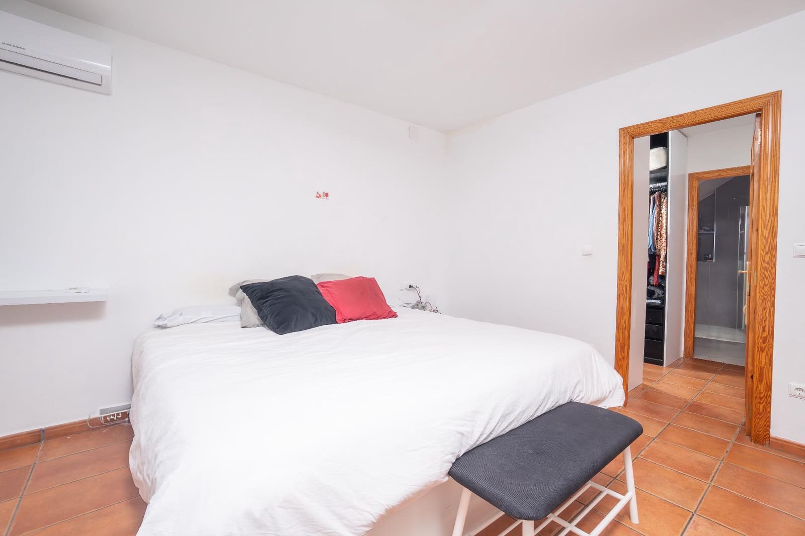 5 bedroom Penthouse for sale in Muchamiel / Mutxamel - € 330,000 (Ref: 9524255)