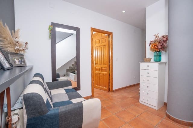 5 bedroom Penthouse for sale in Muchamiel / Mutxamel - € 330,000 (Ref: 9524255)