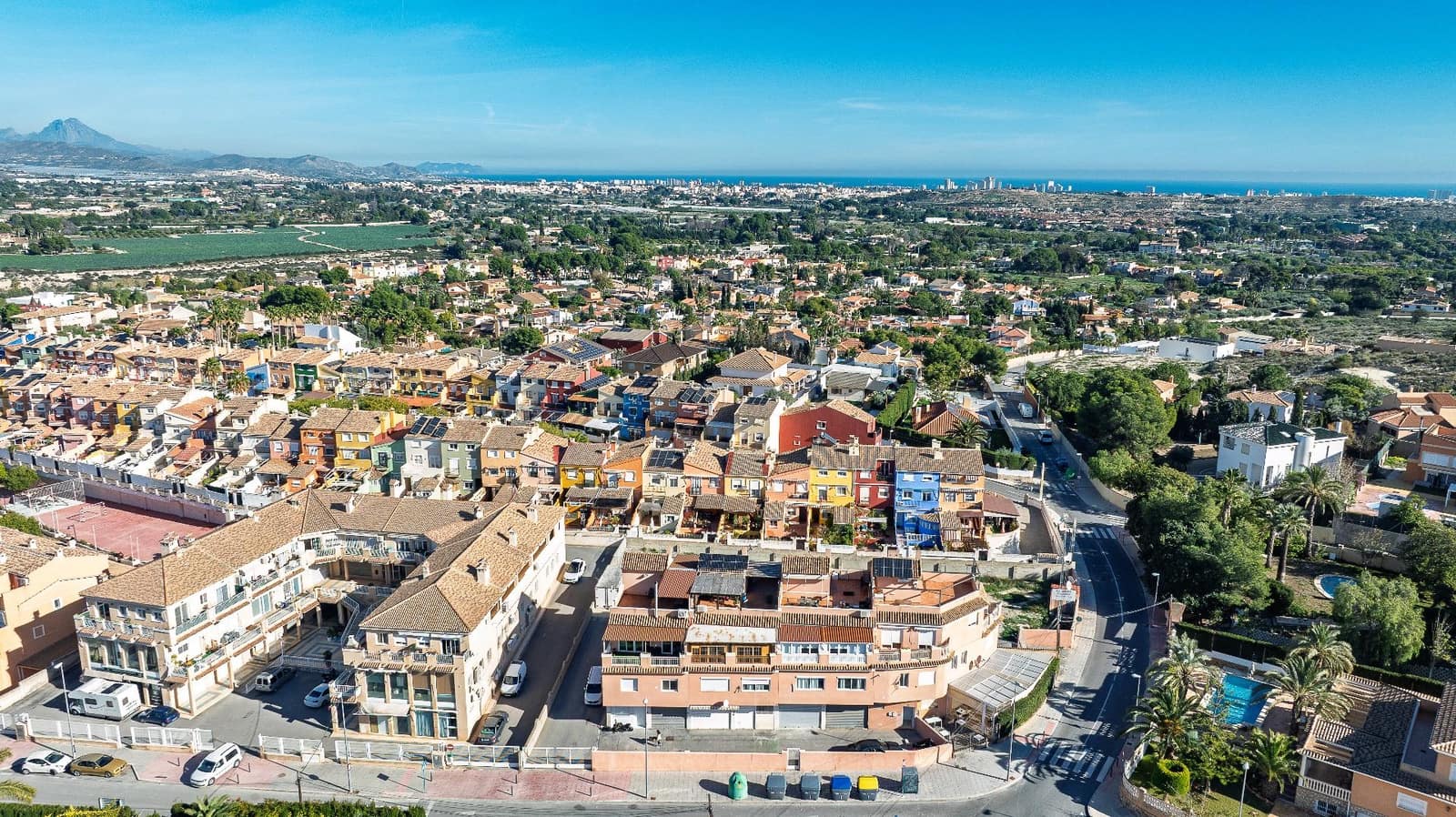 5 bedroom Penthouse for sale in Muchamiel / Mutxamel - € 330,000 (Ref: 9524255)