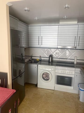 2 makuuhuone Asunto vuokrattavana paikassa Playa de los Locos, Torrevieja mukana uima-altaan - 850 € (Ref: 9527629)