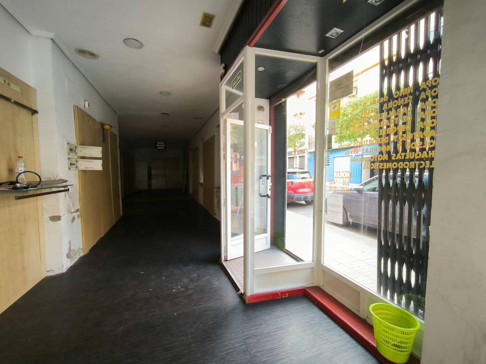 Erhverv til leje i Elche / Elx - € 800 (Ref: 9530461)