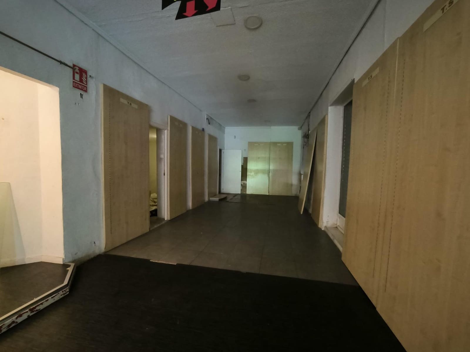 Erhverv til leje i Elche / Elx - € 800 (Ref: 9530461)