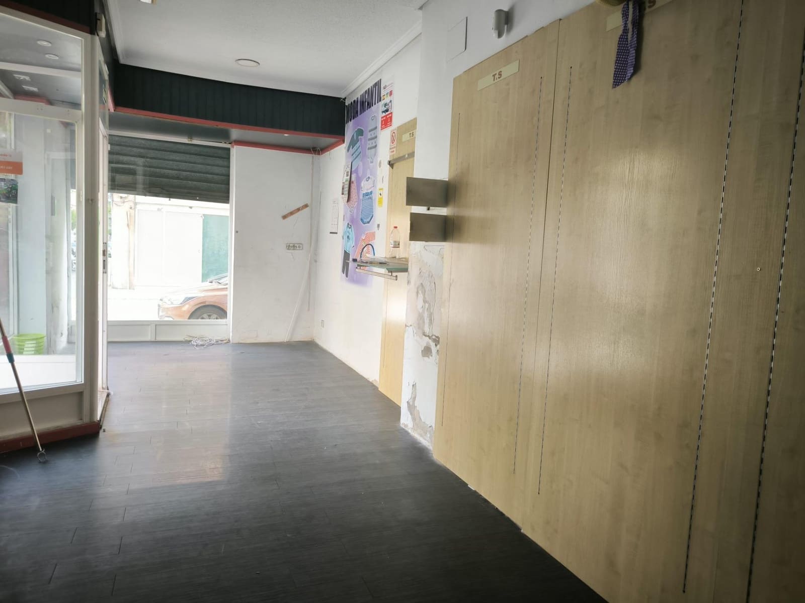 Erhverv til leje i Elche / Elx - € 800 (Ref: 9530461)