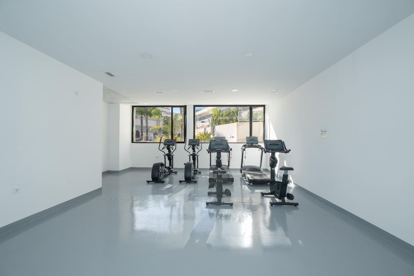 4 slaapkamer Rijtjeshuis te koop in Finestrat met zwembad - € 675.000 (Ref: 9533674)