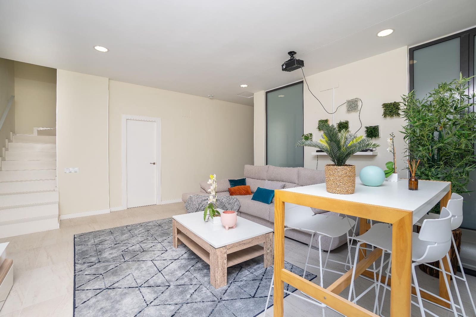 4 slaapkamer Rijtjeshuis te koop in Finestrat met zwembad - € 675.000 (Ref: 9533674)