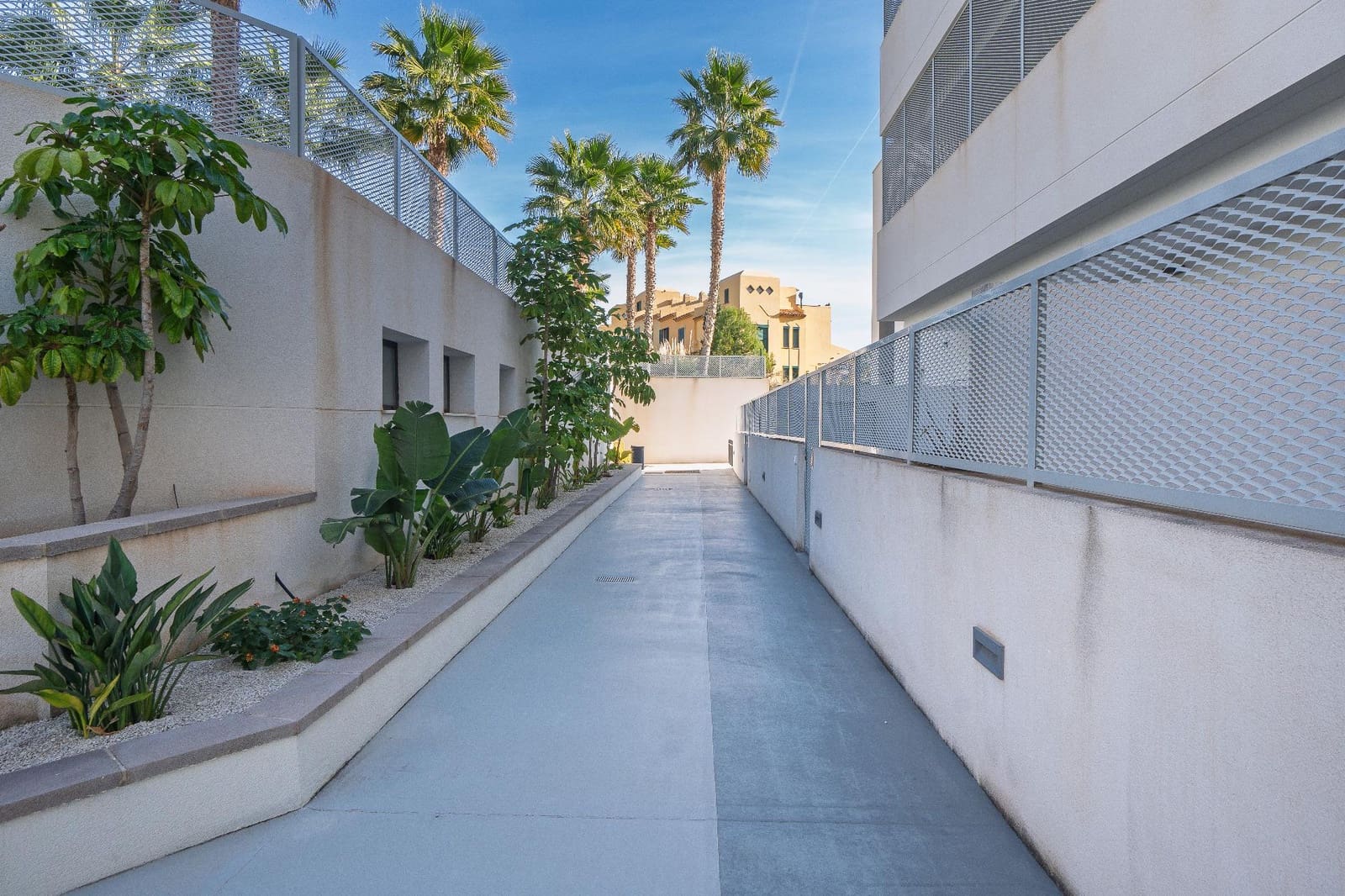 4 slaapkamer Rijtjeshuis te koop in Finestrat met zwembad - € 675.000 (Ref: 9533674)