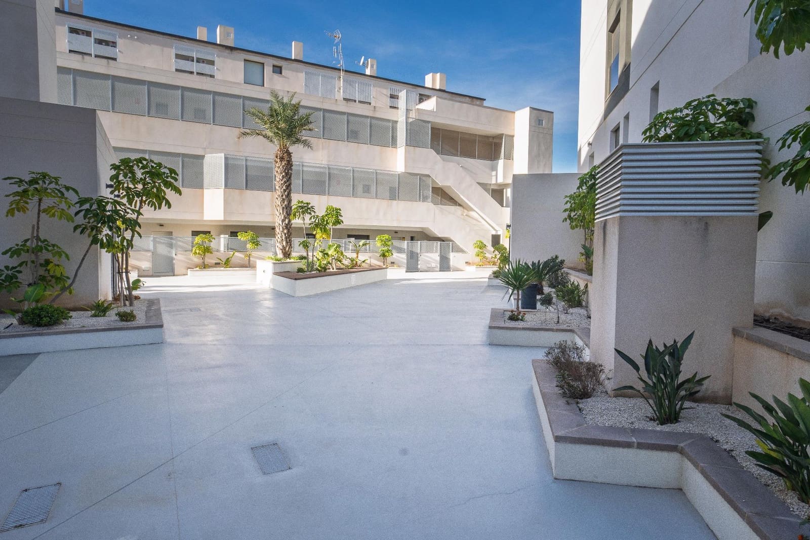 4 slaapkamer Rijtjeshuis te koop in Finestrat met zwembad - € 675.000 (Ref: 9533674)