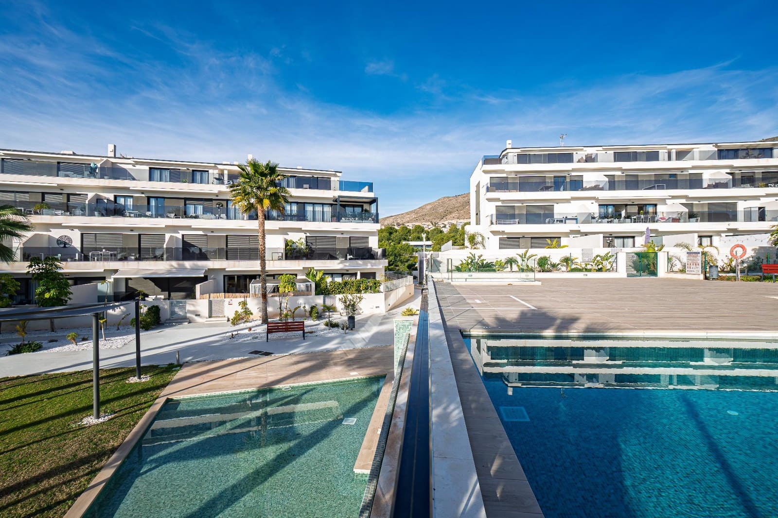4 Zimmer Reihenhaus zu verkaufen in Finestrat mit Pool - 550.000 € (Ref: 9533674)