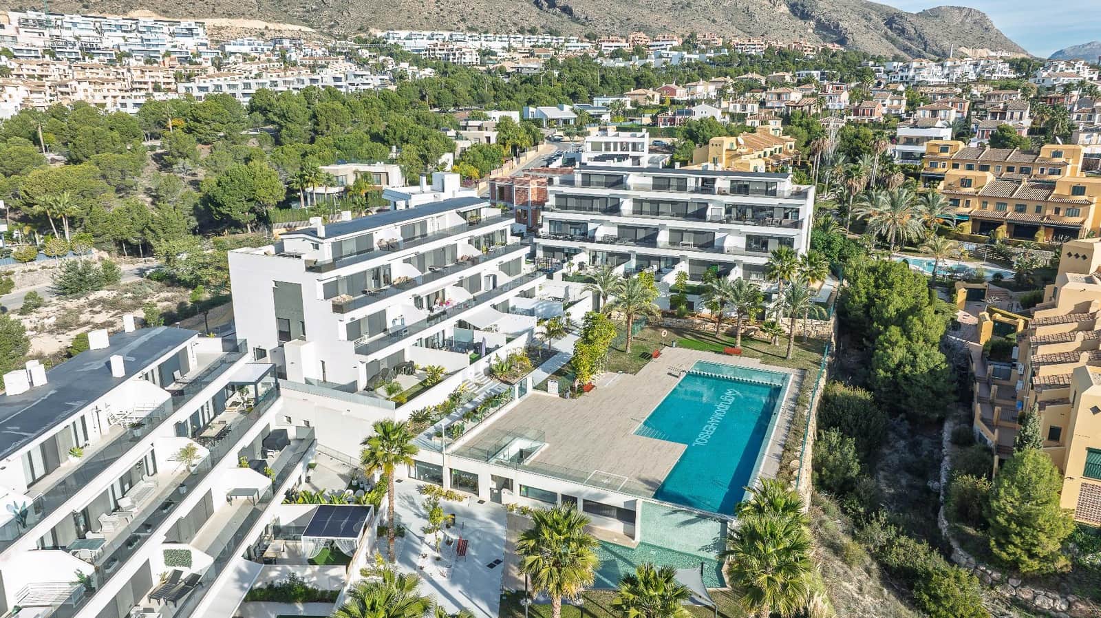 4 Zimmer Reihenhaus zu verkaufen in Finestrat mit Pool - 550.000 € (Ref: 9533674)
