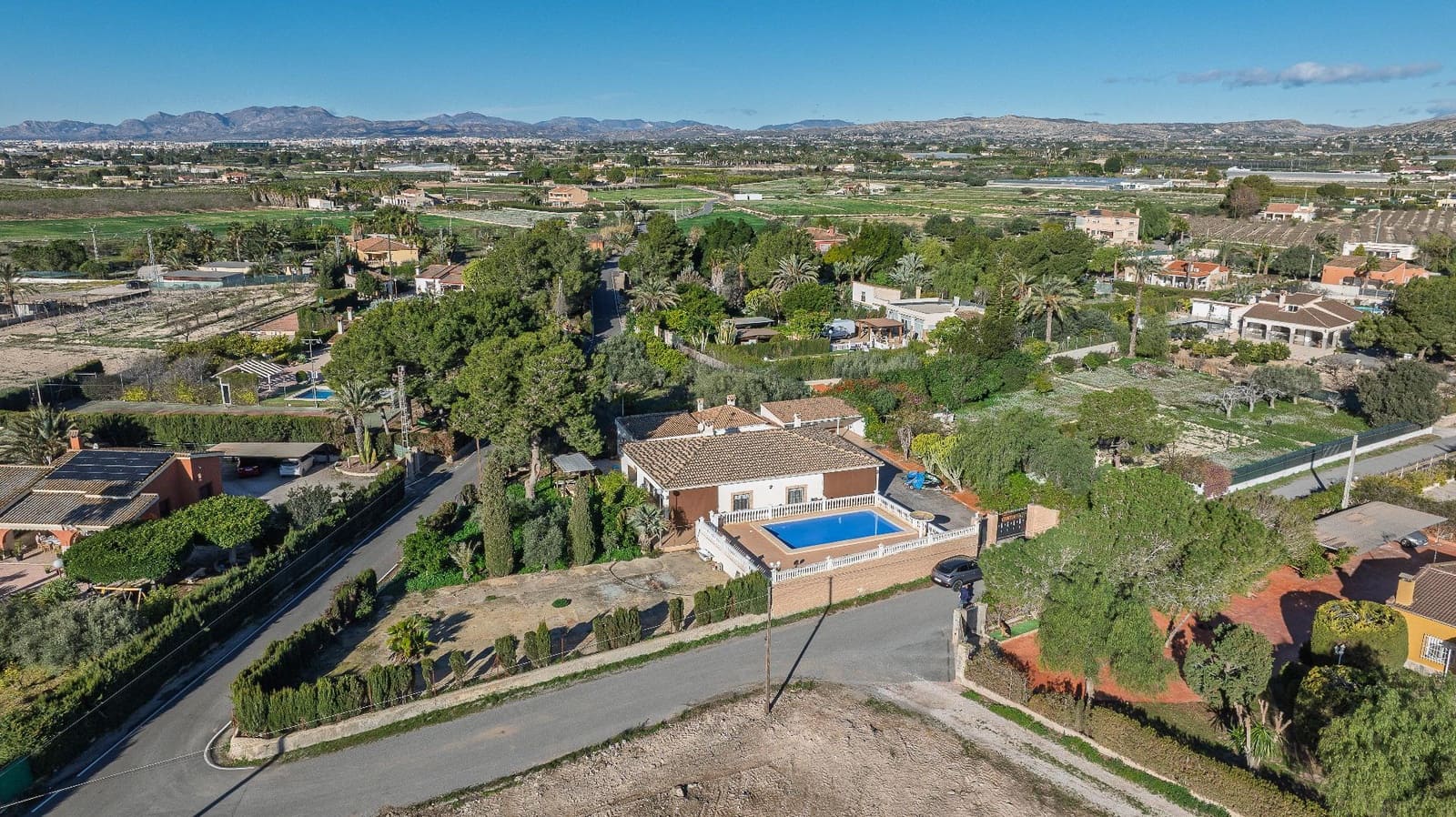 3 quarto Moradia para venda em Elche / Elx com piscina - 435 000 € (Ref: 9543537)