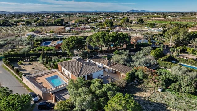 3 quarto Moradia para venda em Elche / Elx com piscina garagem - 435 000 € (Ref: 9543537)